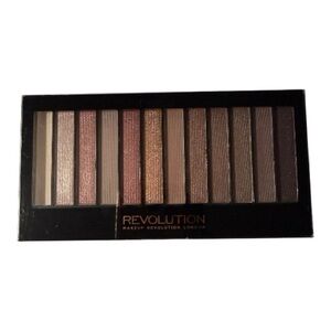 Makeup Revolution Iconic 3 Eyeshadow Palette 14 Shades New Warm Neutral